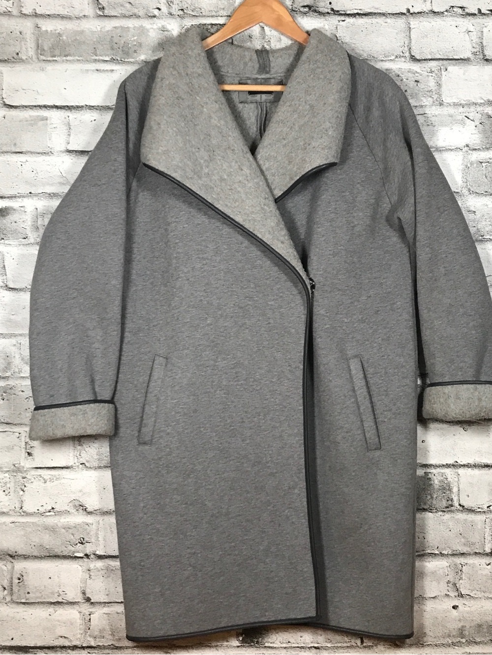 RIANI Gray Asymmetrical 3/4 Jacket